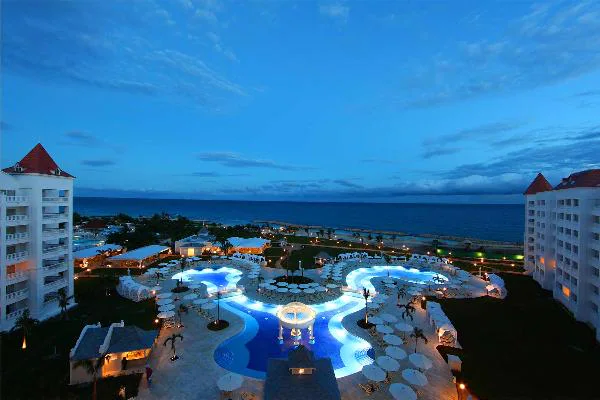 Bahia Principe Luxury Resort